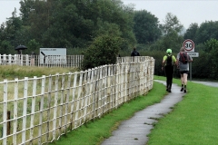 ACW Challenge : 7-Sep-2008 : Approaching the bridge over the Avon, Bretford