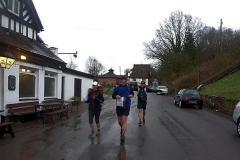 c.18:34 : Meriden, Queens Head, ACW Finish, Rain!